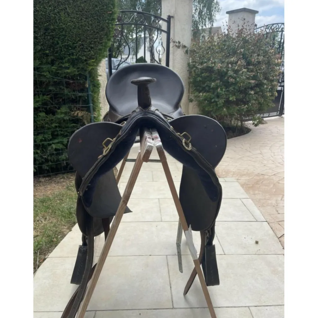 Selles De Randonnée>selle randonnée/camarguaise