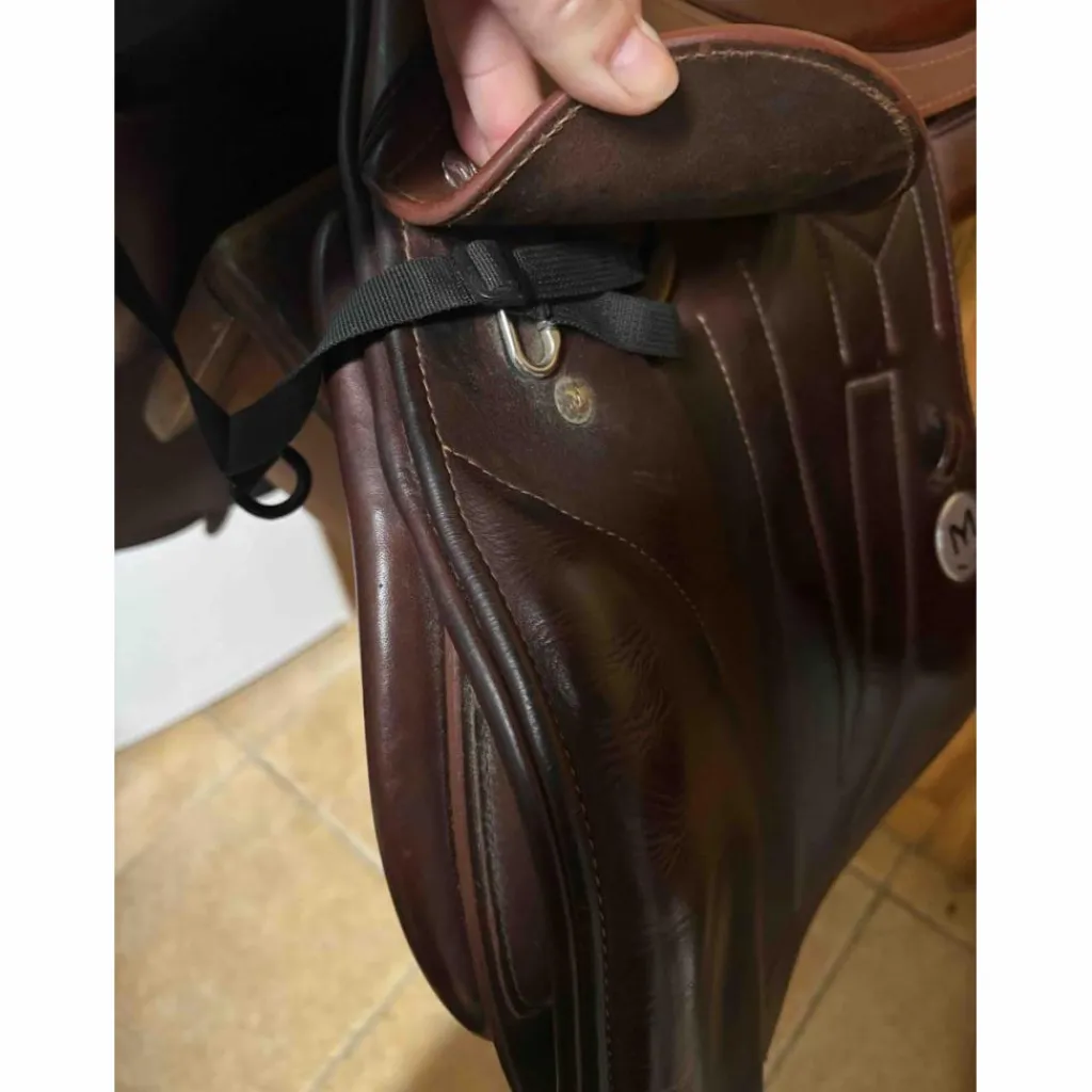Meyer Selles D'Obstacle>selle semi plate 2023 TAILLE 17 EN PARFAIT ÉTAT