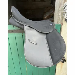 Selle synthétique mixte*- Marque inconnue - Discount