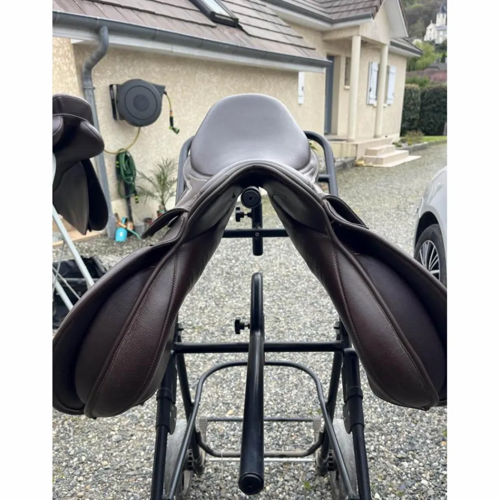 Selle synthétique TdeT marron*T de T Hot