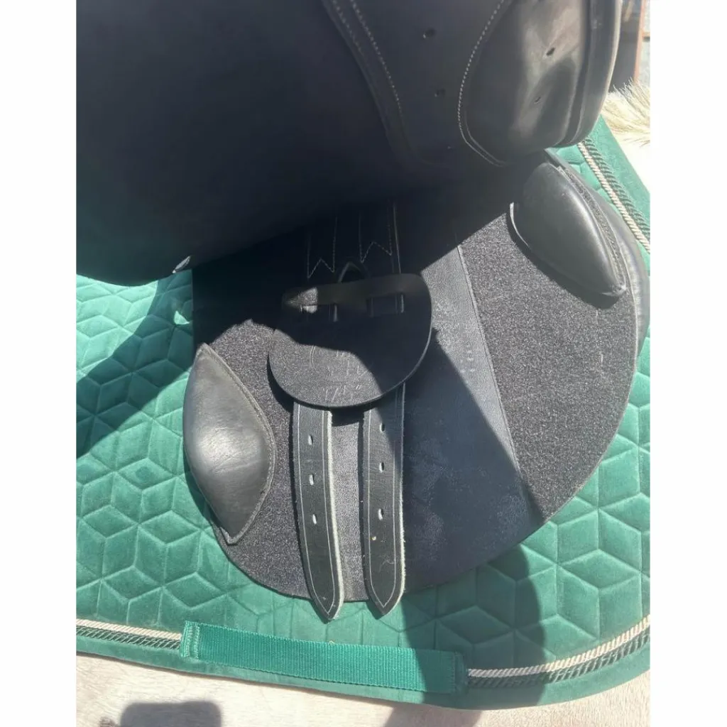 selle TdeT 17,5 neuve*- Marque inconnue - Best