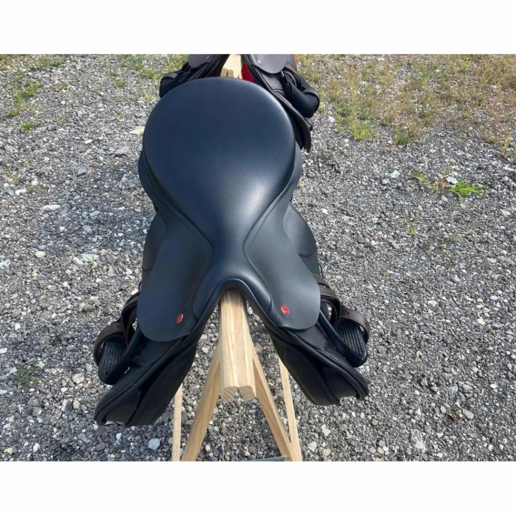 Selle Mixte Standard T8 (Noir) Taille 17''*Thorowgood Best