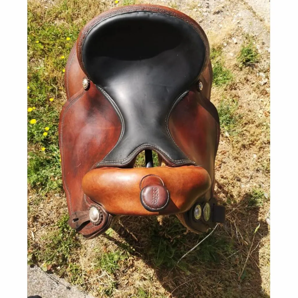 - Marque inconnue - Selles De Western>selle western continental round skier