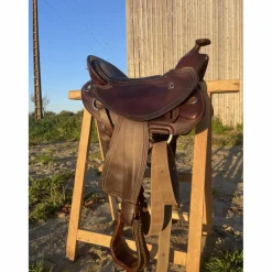 - Marque inconnue - Selles De Western>Selle Western Startrekk Deuber Shorty Taille 3 – rare, dos court, treeless