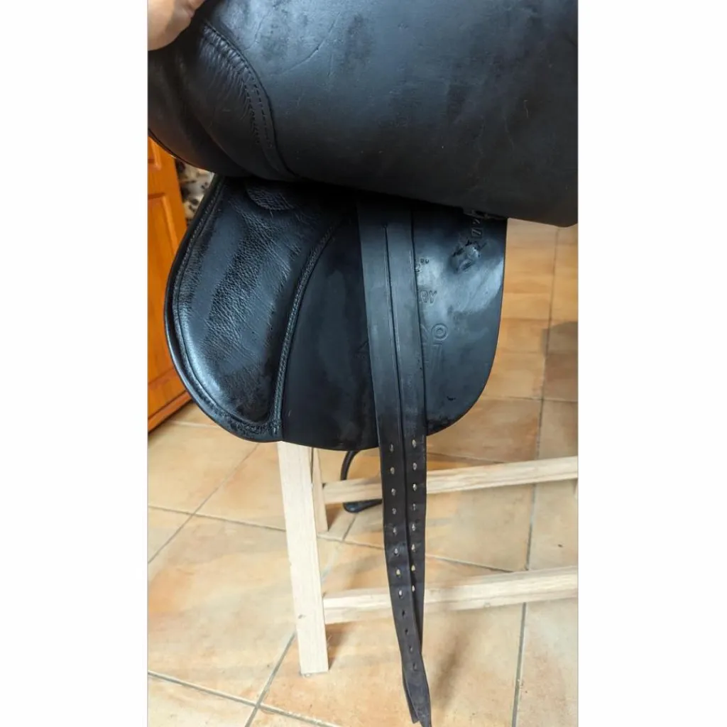 Zaldi Selles De Randonnée>Selle Country 17,5"