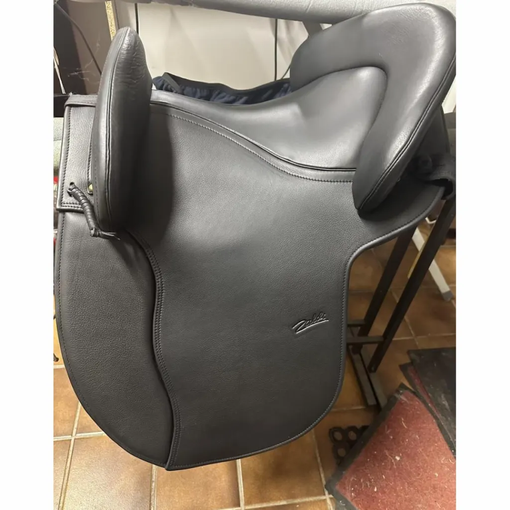 Selle REAL ESCULA TOUT CUIR 17,5*Zaldi Hot