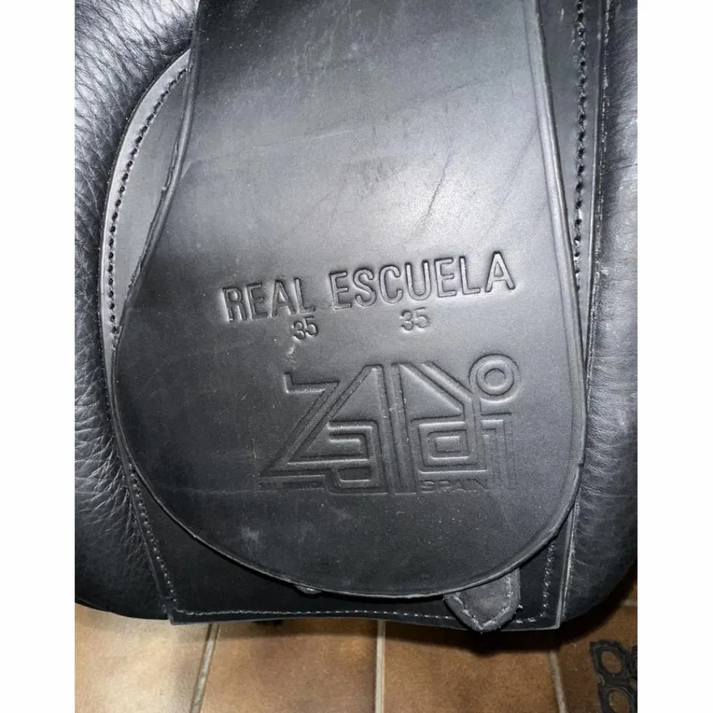 Selle REAL ESCULA TOUT CUIR 17,5*Zaldi Hot