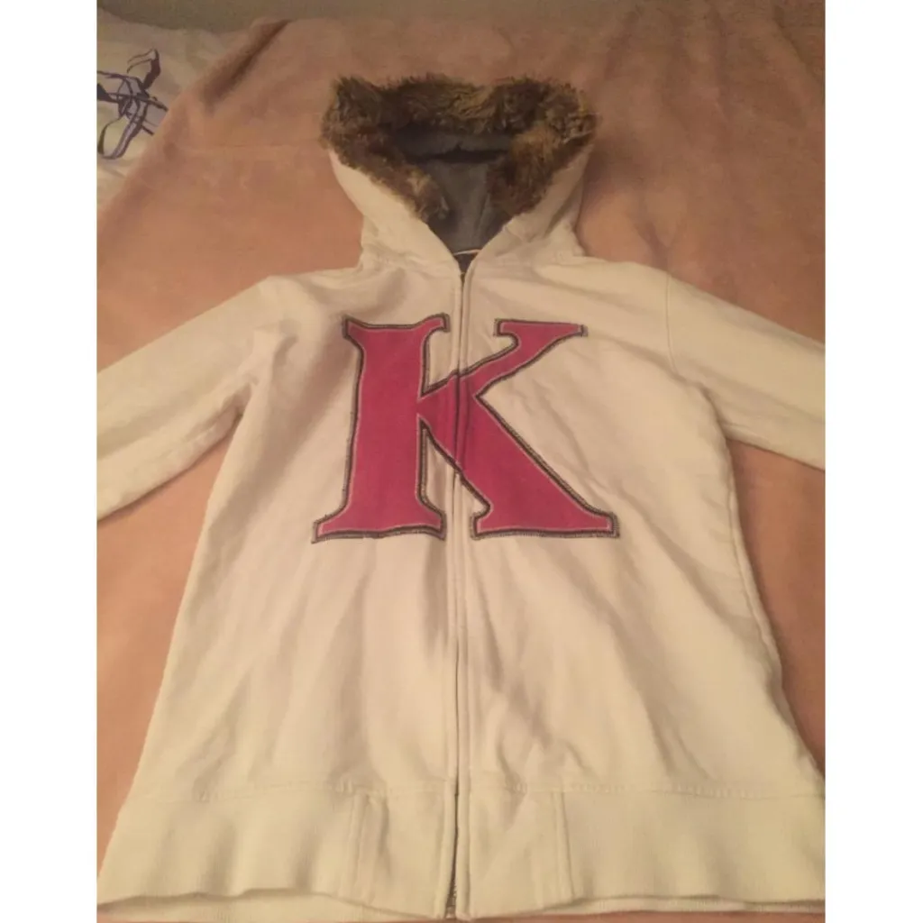Kingsland Sweats / Pulls>Sweat