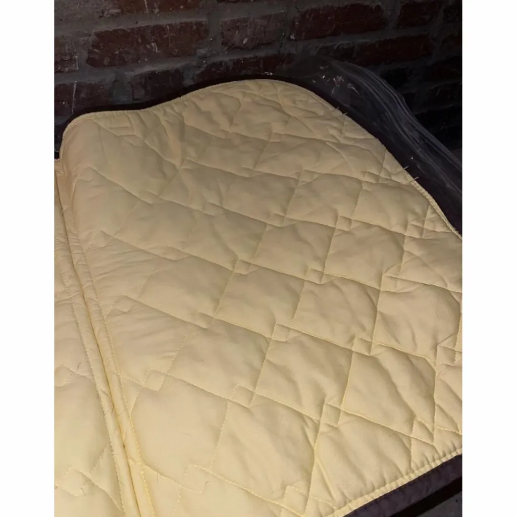 Tapis cheval jaune et marron Felix Bühler*Felix Bhuler Outlet