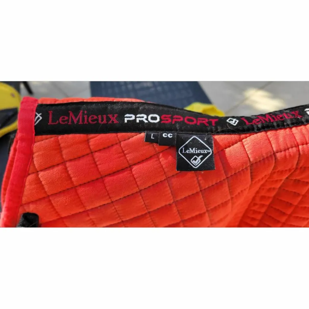 Lemieux Tapis>Tapis cheval Prosport Close Contact rouge