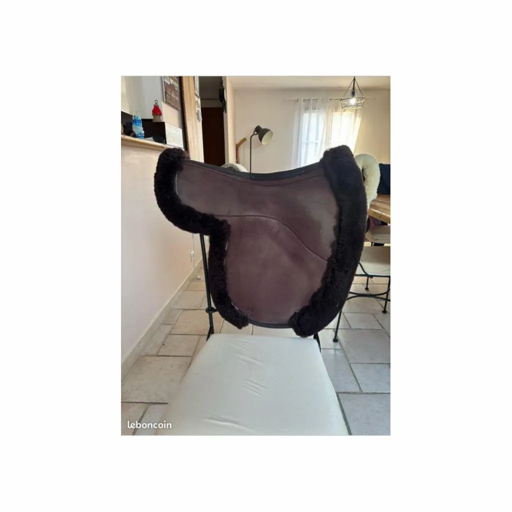 Tapis de selle forme de selle grip Lemieux x*Acavallo Hot