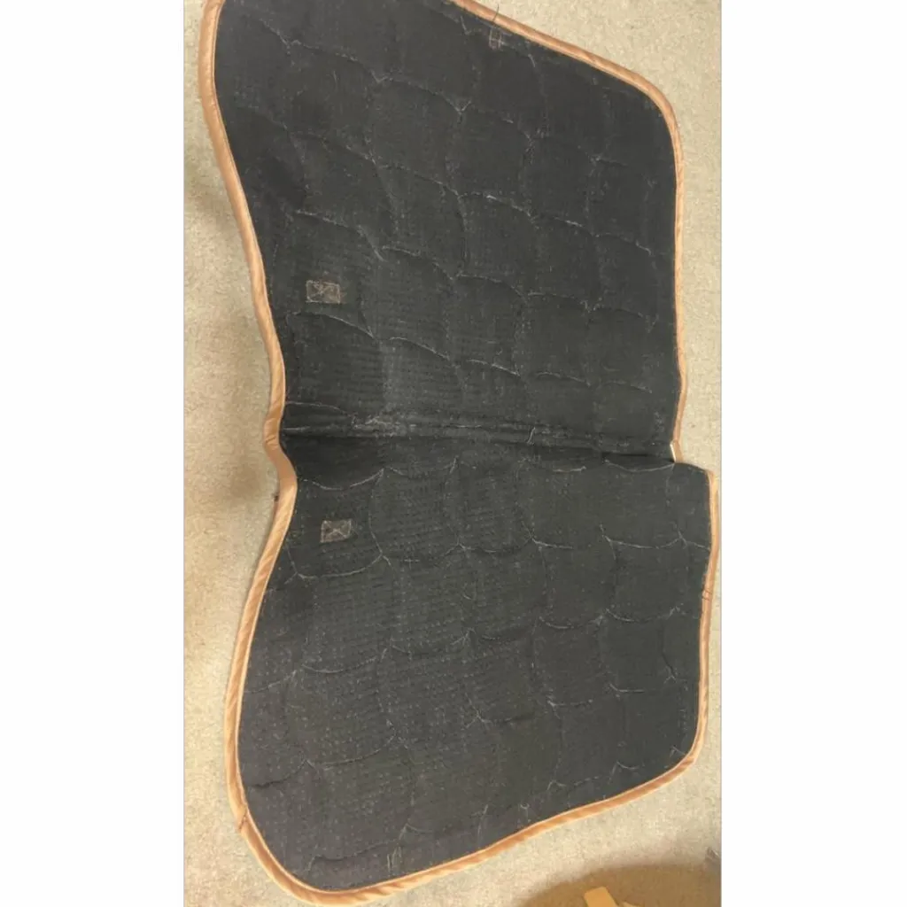 tapis equithème*- Marque inconnue - Sale