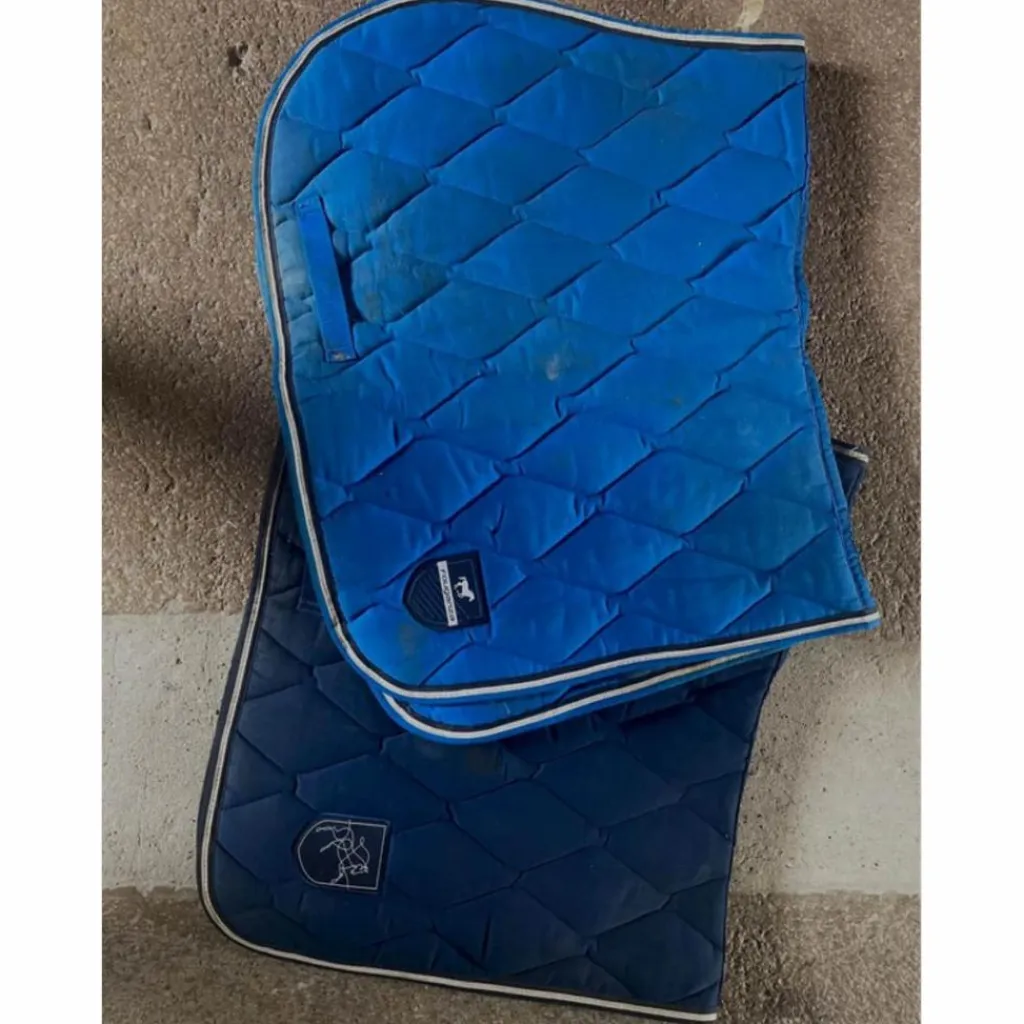 Fouganza Tapis>tapis 1 bleu roi et 1 bleu foncé