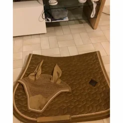 tapis velvet moutarde+bonnet moutarde*Kentucky Discount