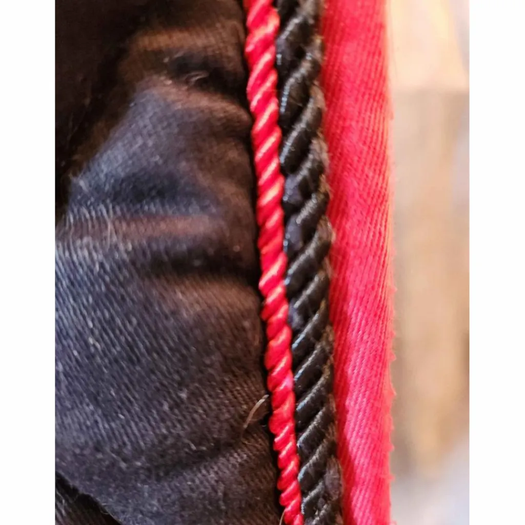 Equitheme Tapis>Tapis équithème, noir et rouge