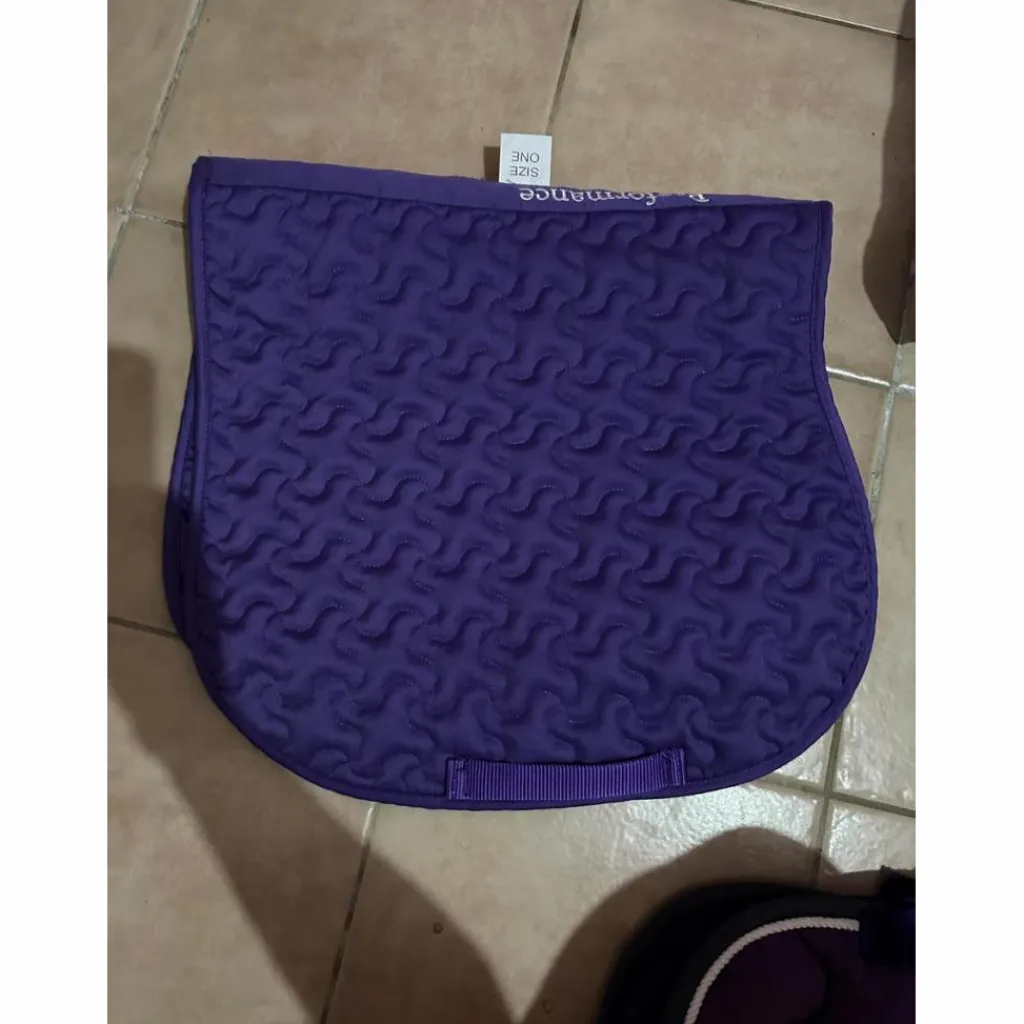 tapis violet*Horze New