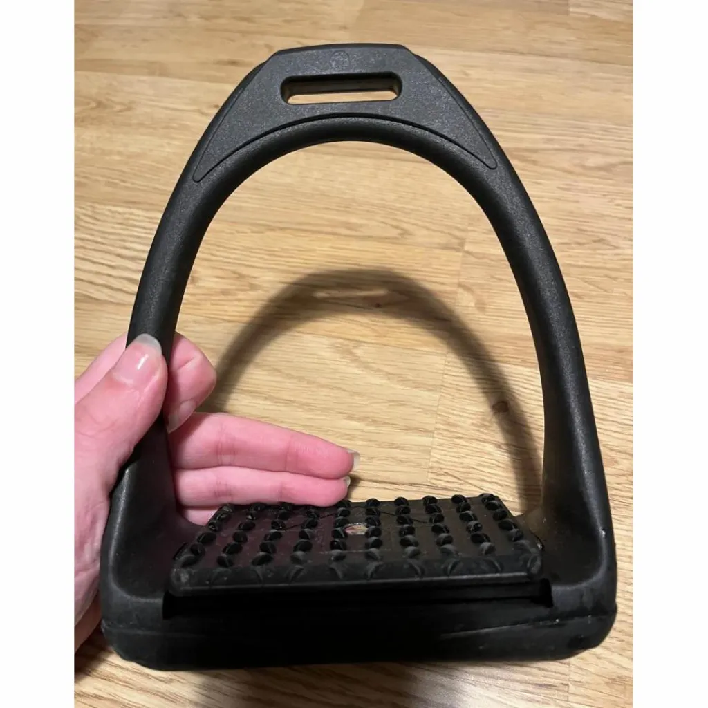 Padd Etriers>étrier composite