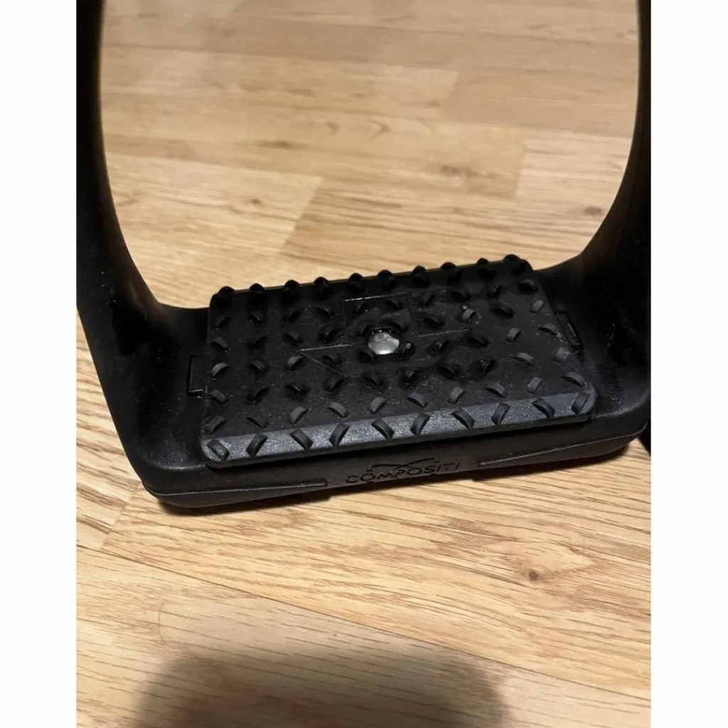 Padd Etriers>étrier composite