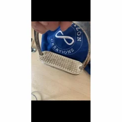 Étriers en métal taille adulte*- Marque inconnue - Discount
