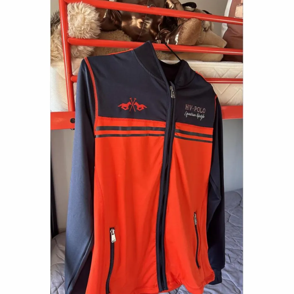 VESTE ZIP ROUGE/MARINE MANCHE LONGUE AVEC ELEGANT LOGO EN STRASS * TAILLE M*HV Polo Clearance