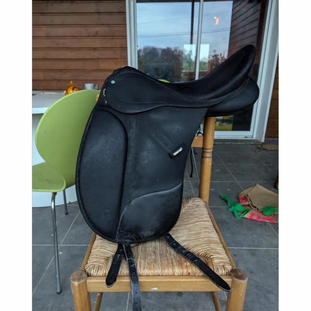 pro dressage 17 pouces*Wintec Online