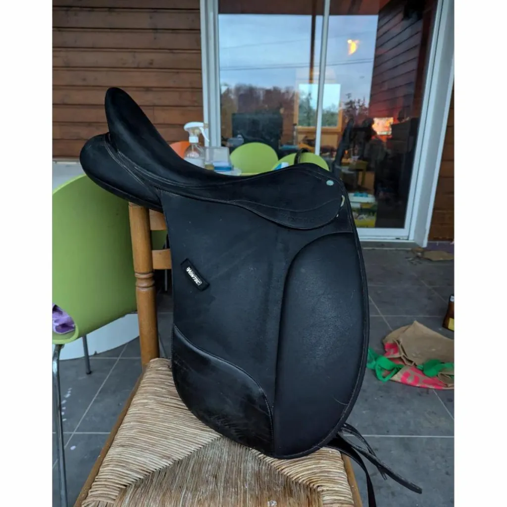 pro dressage 17 pouces*Wintec Online